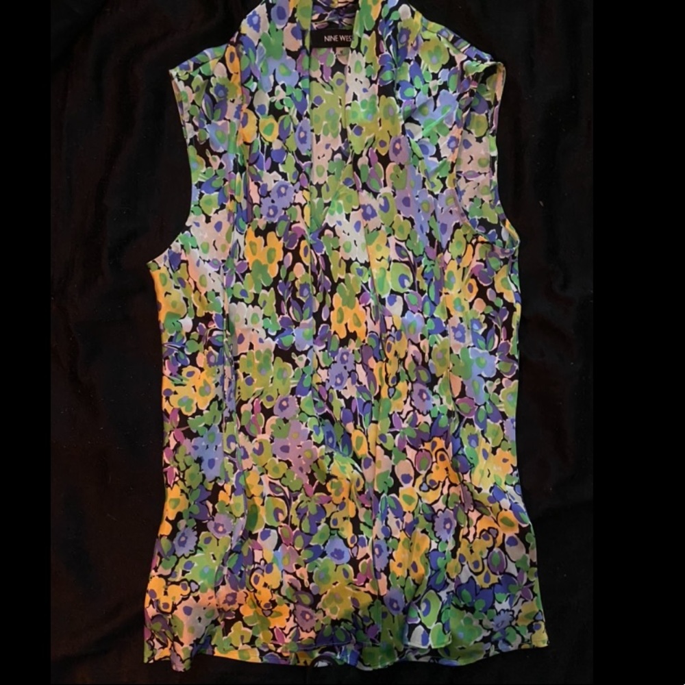 Barely used- Nine West blouse